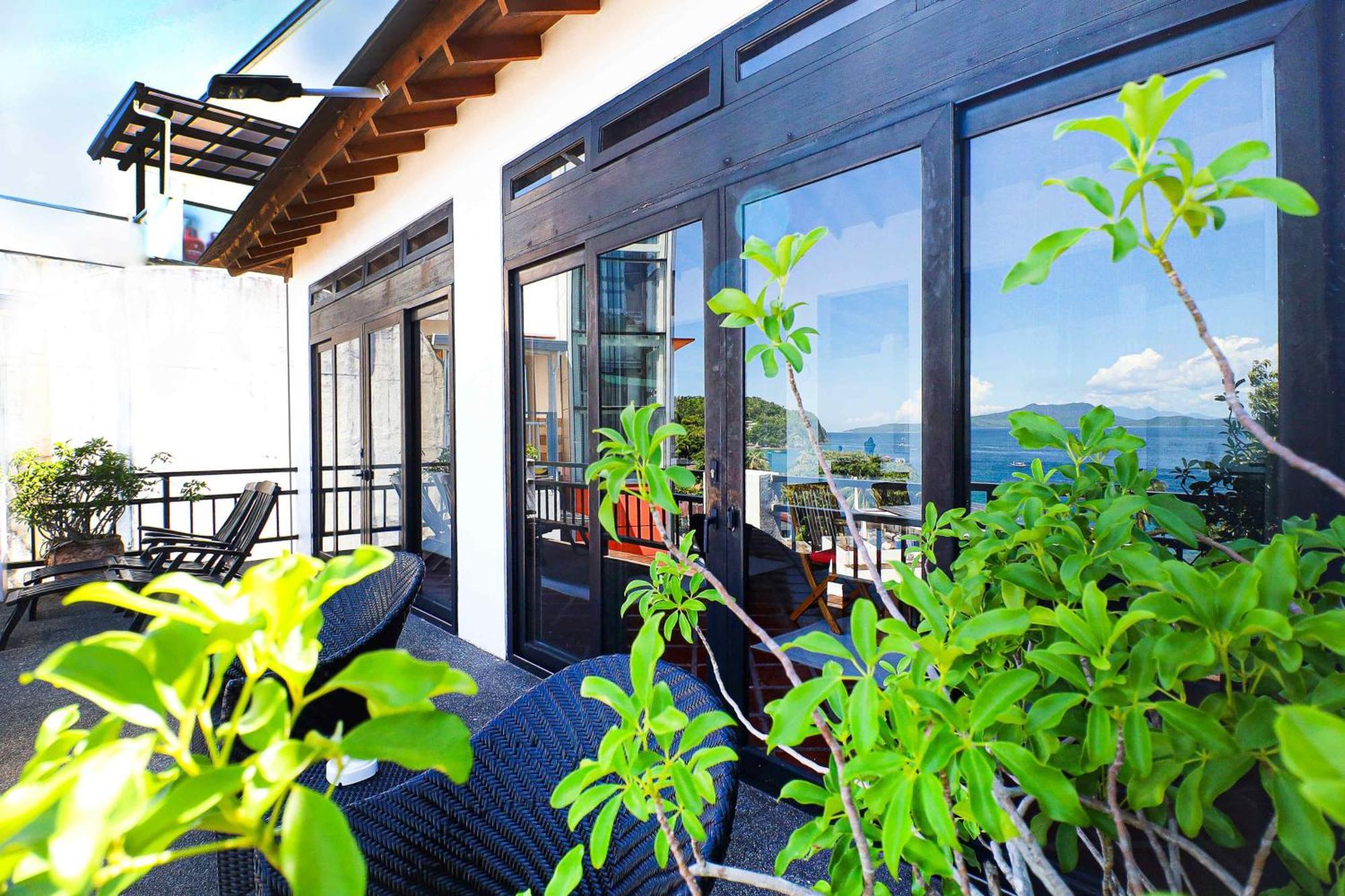 Out Of The Blue Resort Puerto Galera Exterior foto